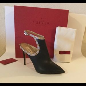 Valentino Garavani Rockstud Bootie. Brand New.